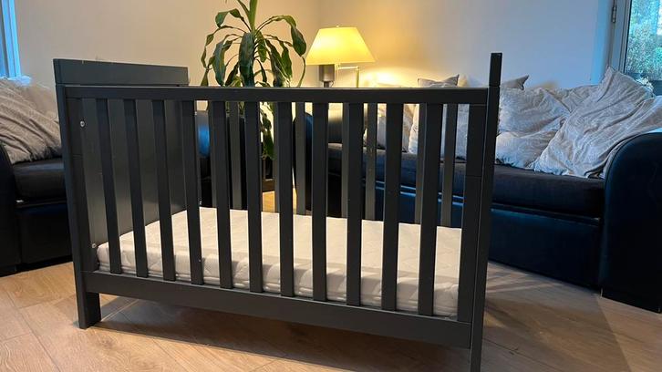 Bopita babybedje + Mythos premium matras, Kinderen en Baby's, Babywiegjes en Ledikanten, Gebruikt, Wieg, Ophalen