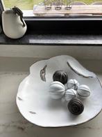 Decoratieve design schaal met ballen, Ophalen, Schaal