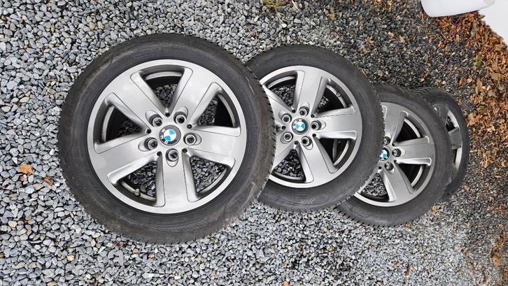 Jantes BMW 16 pouces + pneus 4 saisons hiver (comme neufs), Autos : Pièces & Accessoires, Pneus & Jantes, Pneu(s), 4 Saisons, 16 pouces