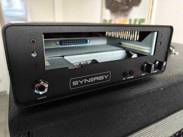 Synergie SYN-1, Musique & Instruments, Amplis | Basse & Guitare, Comme neuf, Guitare, Enlèvement ou Envoi