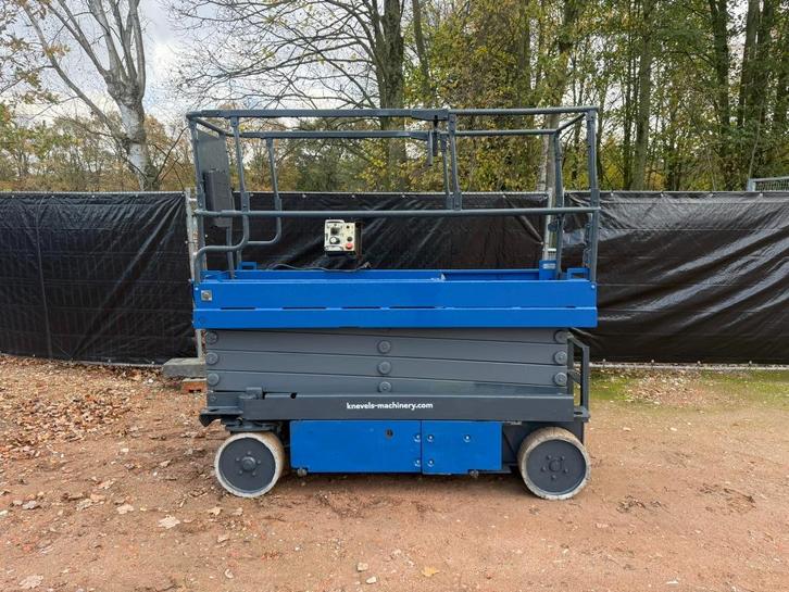 Schaarlift Aichi 10m., Doe-het-zelf en Bouw, Lieren en Takels, Ophalen