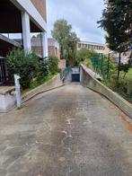 Gesloten garagebox in de Genèvestraat in Schaarbeek, Immo, Brussel