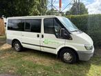 9 PLACES MINIBUS NO AIRCO 2002 200,000KM 0471654764, Auto's, Ford, Wit, 9 zetels, Bedrijf, Overige carrosserie