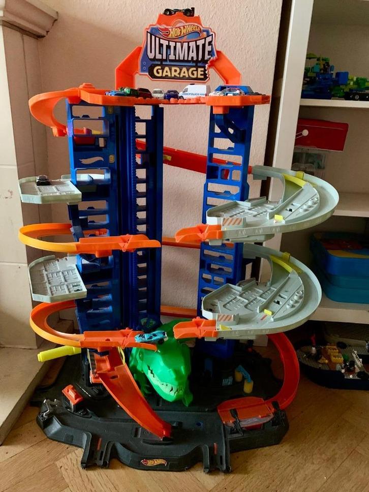 À vendre - Hot wheels ultimate garage city - 50 €, Kinderen en Baby's, Speelgoed | Racebanen, Zo goed als nieuw, Racebaan, Handmatig