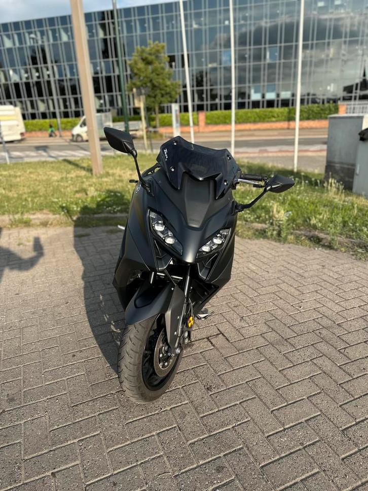 Tmax 560 ligne Akrapovic, Fietsen en Brommers, Scooters | Yamaha, Zo goed als nieuw, Ophalen of Verzenden