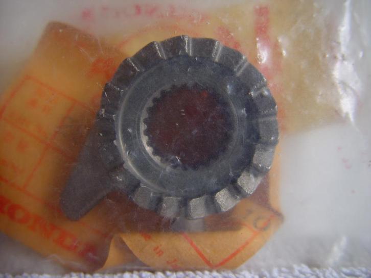 Honda mt - mb kickstarterkrans origineel ., Fietsen en Brommers, Brommeronderdelen | Oldtimers, Nieuw, Overige merken, Blok, Ophalen of Verzenden