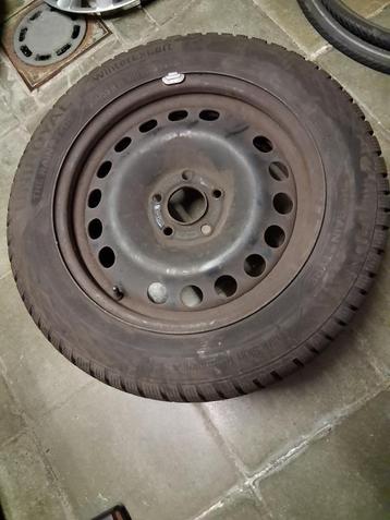 2 pneus d'hiver 205/55R16 (comme neufs) + 4 jantes, Autos : Pièces & Accessoires, Pneus hiver, 16 pouces, Véhicule de tourisme