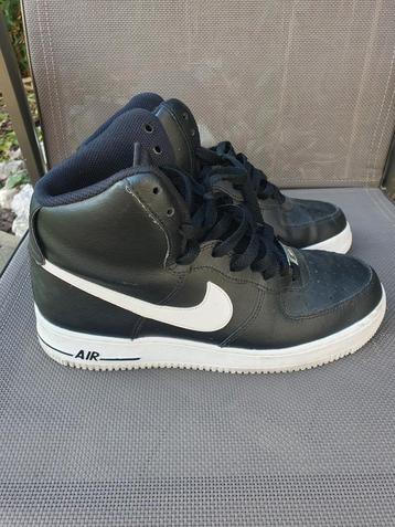 Nike Air Force High, Vêtements | Hommes, Chaussures, Enlèvement, Porté