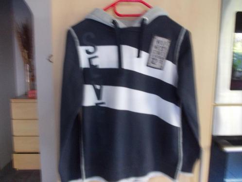 Pull 717 met Kap. 2x. maat 146-152 en maat 158-164. Jongen., Kinderen en Baby's, Kinderkleding | Maat 158, Zo goed als nieuw, Jongen