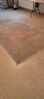 Nepal tapijt, Enlèvement