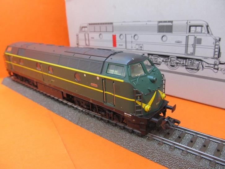 MÄRKLIN 37672 - Loc Diesel 205 (55) NMBS - DIGITAAL H0 1:87, Hobby en Vrije tijd, Modeltreinen | H0, Gebruikt, Locomotief, Wisselstroom