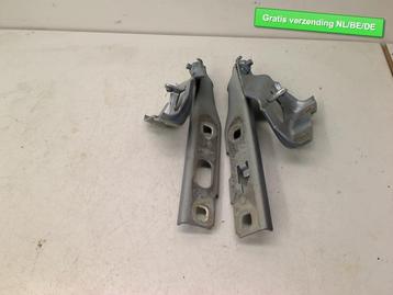 CHARNIERE DE CAPOT Audi A4 Quattro (B8) (301e), Utilisé, Audi