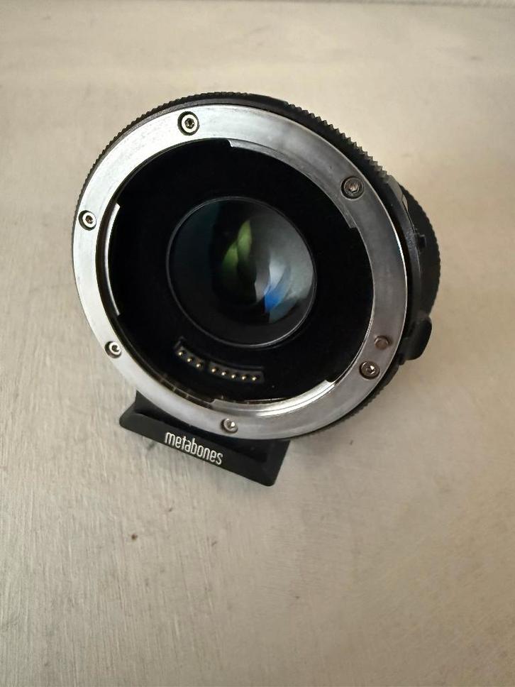•	Metabones Speed Booster XL 0.64x for  EF to BMPCC4K, Audio, Tv en Foto, Fotocamera's Digitaal, Gebruikt, Overige Merken, Ophalen of Verzenden