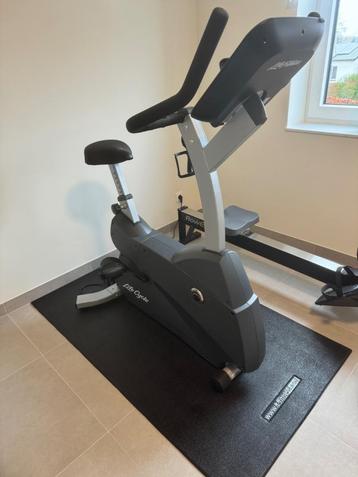 LifeFitness Hometrainer C1 met Track Connect, perfecte staat beschikbaar voor biedingen