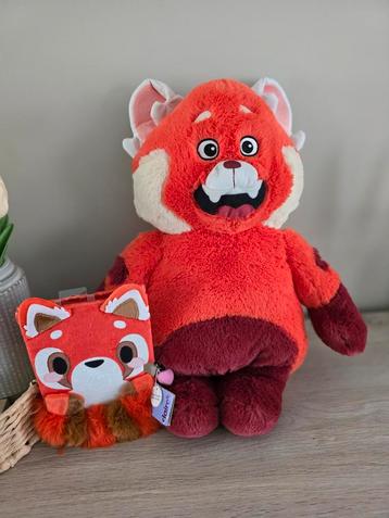 Disney red panda rode panda knuffel  beschikbaar voor biedingen