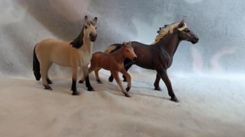 Schleich familie paardjes beschikbaar voor biedingen
