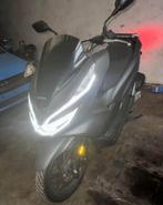 Honda pcx 125cc 2.800KM 2019, Fietsen en Brommers, Brommers | Honda, Ophalen, Zo goed als nieuw