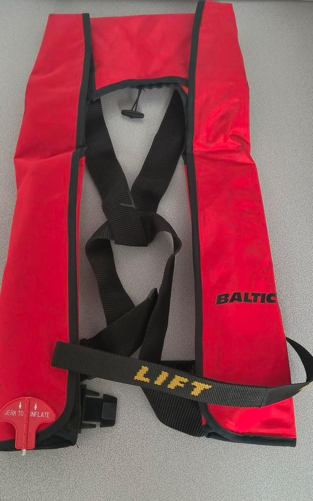 Reddingsvest, Watersport en Boten, Watersportkleding, Zo goed als nieuw, Ophalen of Verzenden
