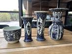 Delfts blauw porseleinen vazen, Ophalen