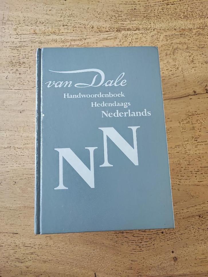 Dikke Van Dale Handwoordenboek Nederlands, Boeken, Woordenboeken, Gelezen, Nederlands, Van Dale, Ophalen of Verzenden