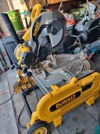 Scie combinée à onglets et sur table  De Walt - lame 305mm, Bricolage & Construction, Outillage | Scies mécaniques, Enlèvement