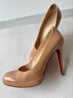 Authentieke Louboutin nude pumps maat 37, Ophalen of Verzenden, Zo goed als nieuw, Pumps