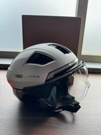 Nieuwe fietshelm speed pedelec met licht en pinkers maat s, Fietsen en Brommers, Fietsaccessoires | Fietshelmen, Nieuw, ABUS, Heer of Dame