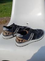 Hogan sneakers maat 38, Ophalen of Verzenden, Gedragen