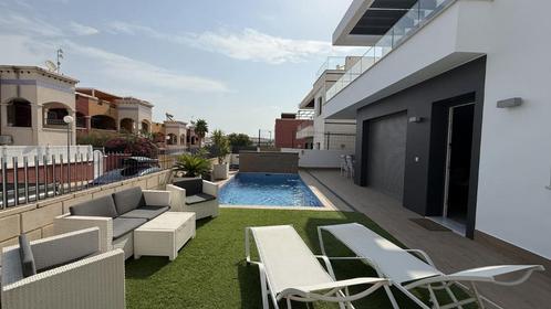 Moderne villa met zwembad en onderbouw op Villamartin, Immo, Buitenland, Spanje, Woonhuis, Overige