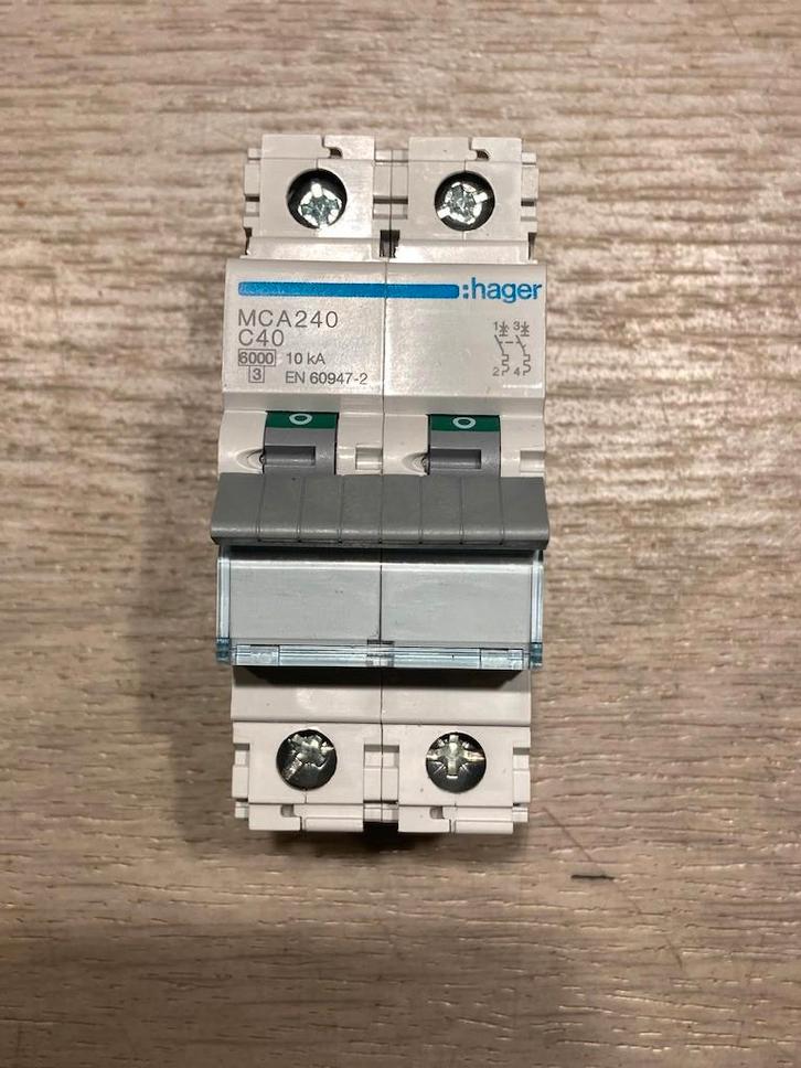 Lot de 5 disjoncteurs, Bricolage & Construction, Électricité & Câbles, Utilisé, Autres types, Enlèvement ou Envoi