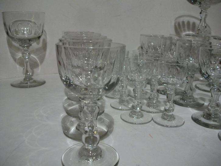 22 Vintage glazen geslepen glas wijn, water, likeur, Antiek en Kunst, Antiek | Glaswerk en Kristal, Ophalen