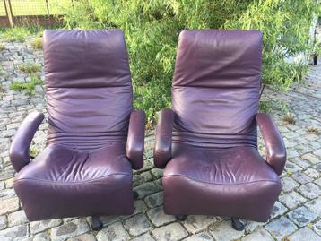 Jori 2 identieke zetels / fauteuils paars