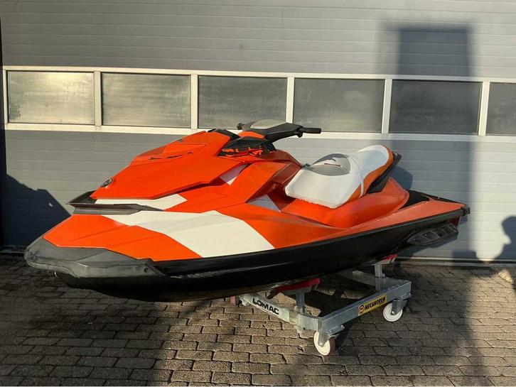 Embarcations Sea-Doo GTI130, Sports nautiques & Bateaux, Jet Skis & Scooters de mer, Utilisé, Autres carburants