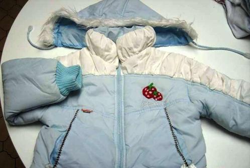 Warm pastelblauw manteltje met kap - maat 92, Kinderen en Baby's, Kinderkleding | Maat 92, Gebruikt, Meisje, Jas, Ophalen of Verzenden