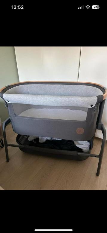 Co sleeper met toebehoren beschikbaar voor biedingen