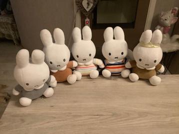 Nijntje verschillende pluche characters (25 cm) (Rammelaar) beschikbaar voor biedingen