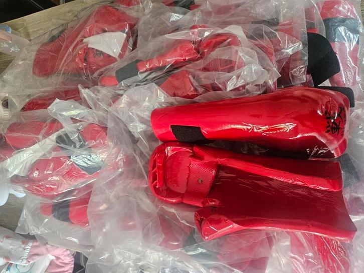 Nieuwe set van 24 stuks karate handbeschermers in maat XL. I, Sport en Fitness, Vechtsporten en Zelfverdediging, Karate, Maat XL