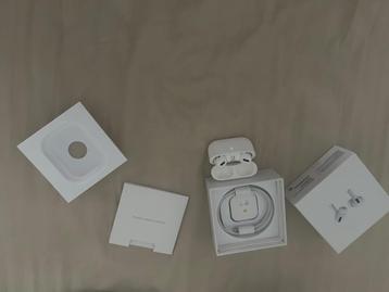 AirPods Pro gen 1 (2020)  beschikbaar voor biedingen