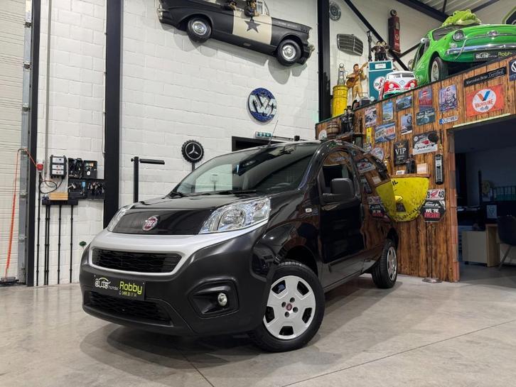FIAT FIORINO 1.4i ESSENCE+GNC - 39 000 KM - FRET LÉGER -, Autos, Camionnettes & Utilitaires, Entreprise, ABS, Airbags, Air conditionné