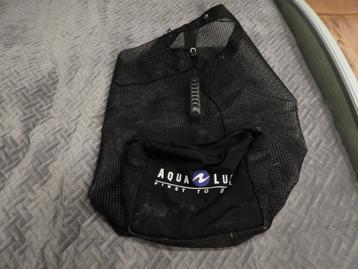 meshbag aqualung beschikbaar voor biedingen