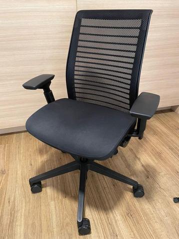 Ergonomische bureaustoel steelcase model think  beschikbaar voor biedingen