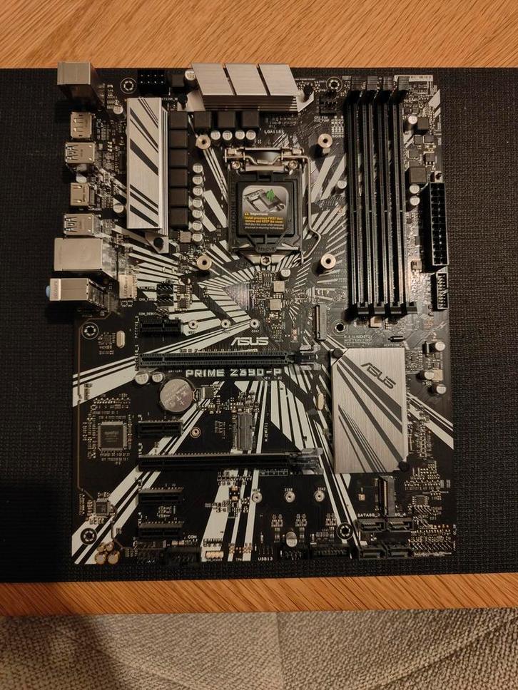 Moederbord asus z390-p prime, Computers en Software, Moederborden, Zo goed als nieuw, Ophalen of Verzenden