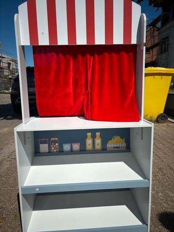 Theatre jeu enfant + marionnettes, Enlèvement, Comme neuf