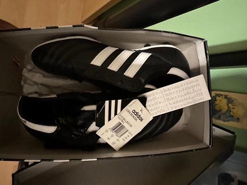 Adidas copa mundial plusieurs pointures, Sports & Fitness, Football, Neuf, Chaussures, Taille L, Enlèvement