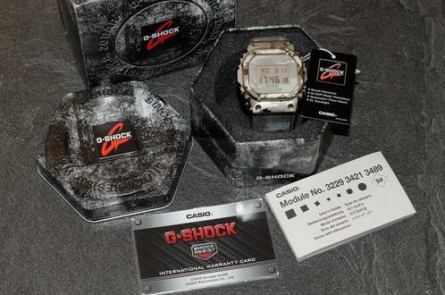 Casio G-Shock GM-5600SCM-1ER -Neuve & Authentique-, Bijoux, Sacs & Beauté, Montres de sport, Neuf, Blanc, Étanche, Enlèvement