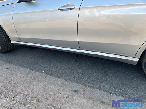 Mercedes W212 E KLASSE zilver 775 Links zijskirt 2013-2016, Auto-onderdelen, Carrosserie, Bumper, Mercedes-Benz, Gebruikt, Ophalen of Verzenden