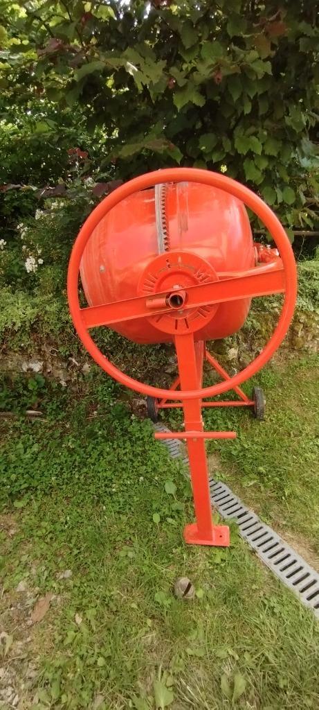 betonmolen, Doe-het-zelf en Bouw, Betonmolens, Zo goed als nieuw, Ophalen