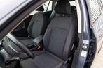 Volkswagen Golf VIII Life eTSI (bj 2023, automaat), Auto's, Volkswagen, Stof, Gebruikt, Euro 6, Bedrijf