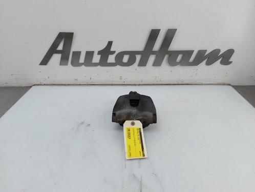 REMKLAUW RECHTS VOOR Ford Focus 3 Wagon (01-2010/02-2020), Auto-onderdelen, Remmen en Aandrijving, Ford, Gebruikt