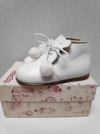 nieuwe witte schoentjes maat 22 van Cucada de Eli, Kinderen en Baby's, Nieuw, Schoentjes, Cucada de Eli, Ophalen of Verzenden